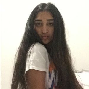 Meet your Posher, Safa
